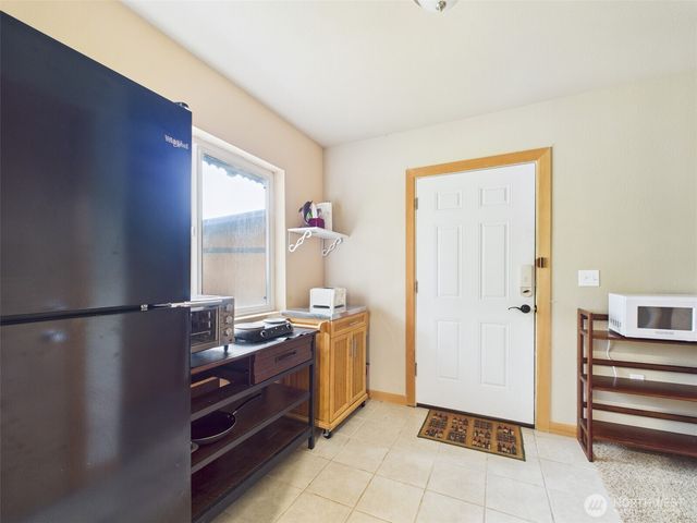 1019 Catala Avenue SE, Ocean Shores, WA 98569