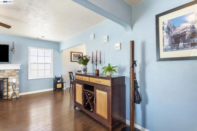 381 Lexington Ave, San Leandro, CA 94577