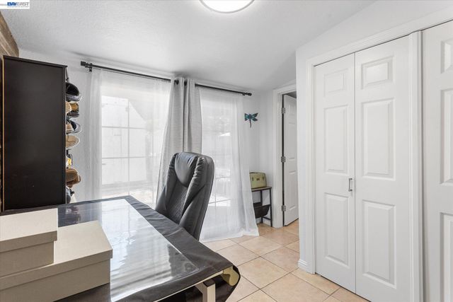 381 Lexington Ave, San Leandro, CA 94577