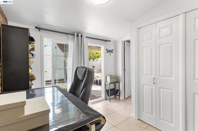 381 Lexington Ave, San Leandro, CA 94577