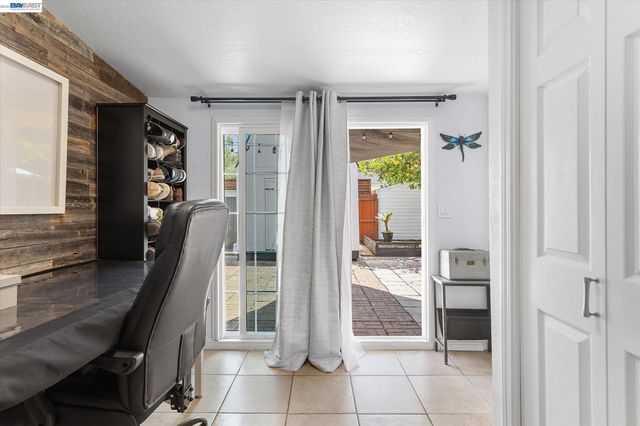 381 Lexington Ave, San Leandro, CA 94577