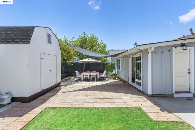 381 Lexington Ave, San Leandro, CA 94577