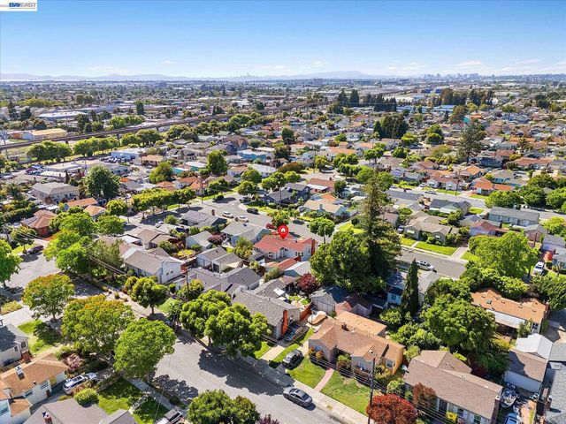381 Lexington Ave, San Leandro, CA 94577