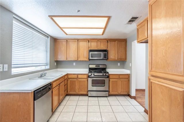 14248 Tuolumne Court, Fontana, CA 92336