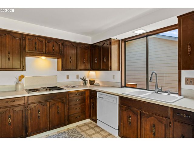 1657 Nw 13TH St, Gresham, OR 97030