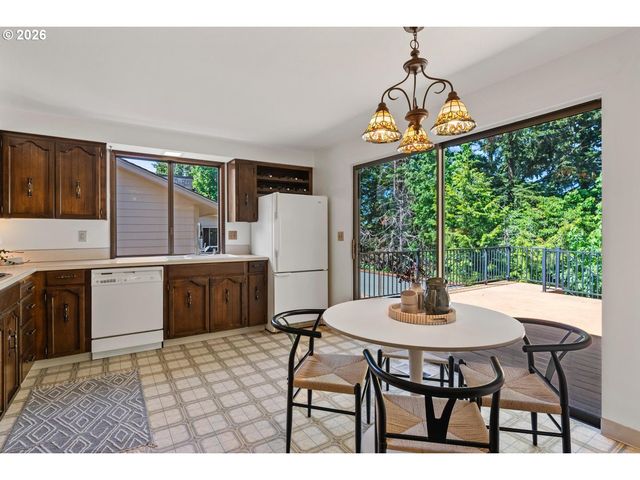 1657 Nw 13TH St, Gresham, OR 97030