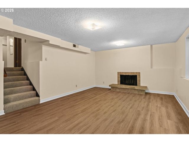 1657 Nw 13TH St, Gresham, OR 97030