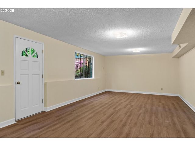 1657 Nw 13TH St, Gresham, OR 97030
