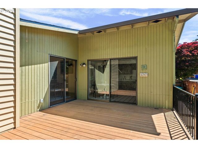 1657 Nw 13TH St, Gresham, OR 97030