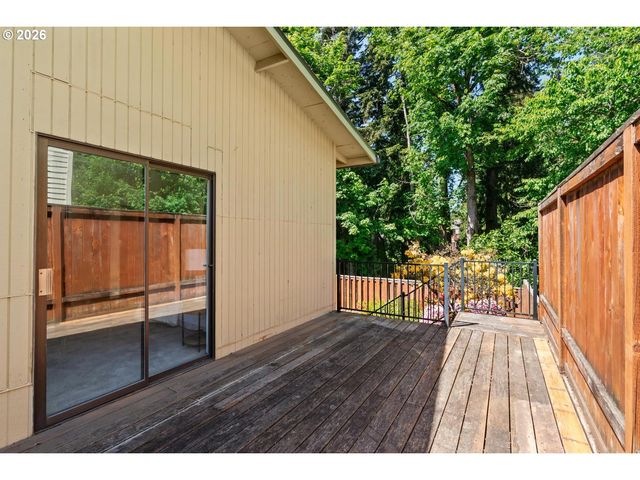 1657 Nw 13TH St, Gresham, OR 97030