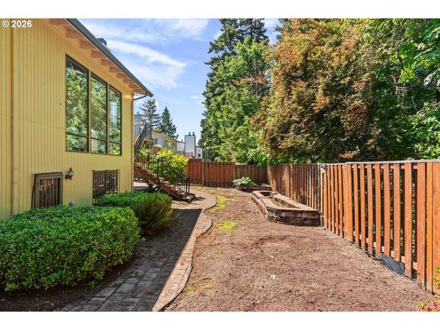 1657 Nw 13TH St, Gresham, OR 97030