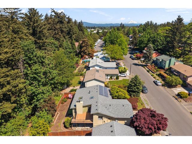 1657 Nw 13TH St, Gresham, OR 97030