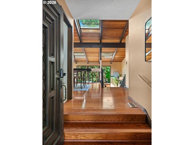 1657 Nw 13TH St, Gresham, OR 97030