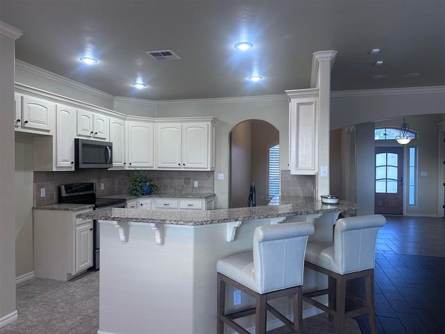 3707 NE Cypress Ln, Lawton, OK 73507