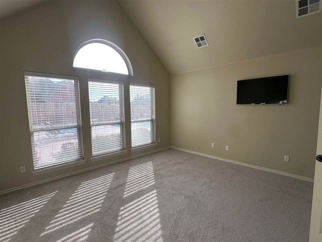 3707 NE Cypress Ln, Lawton, OK 73507