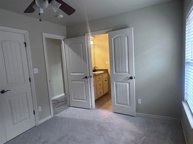 3707 NE Cypress Ln, Lawton, OK 73507