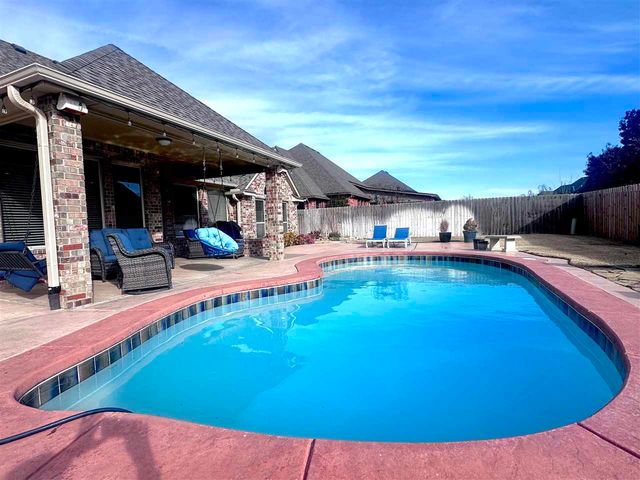 3707 NE Cypress Ln, Lawton, OK 73507