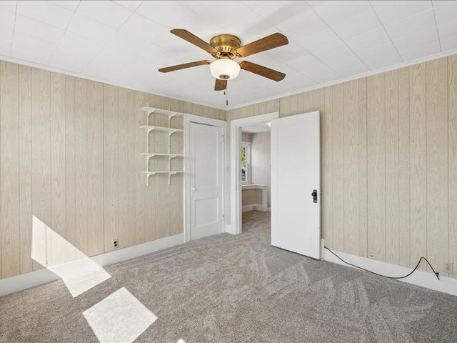 2206 6th Street, Moline, IL 61265