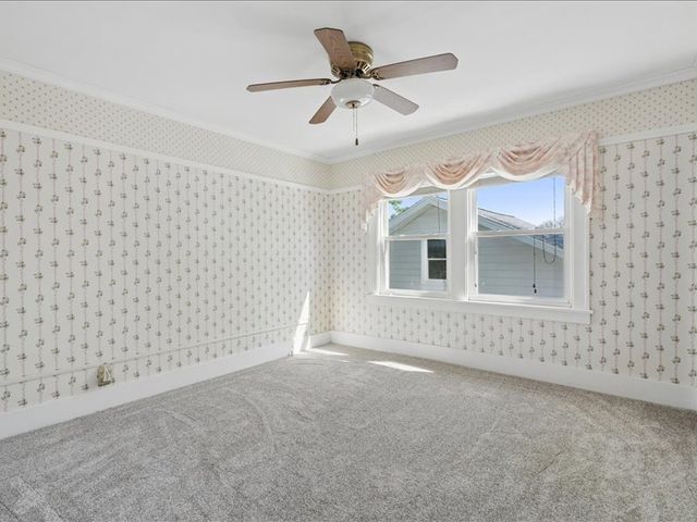 2206 6th Street, Moline, IL 61265