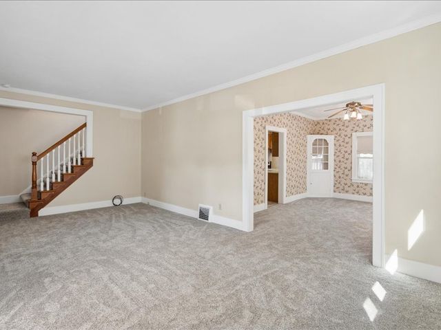 2206 6th Street, Moline, IL 61265