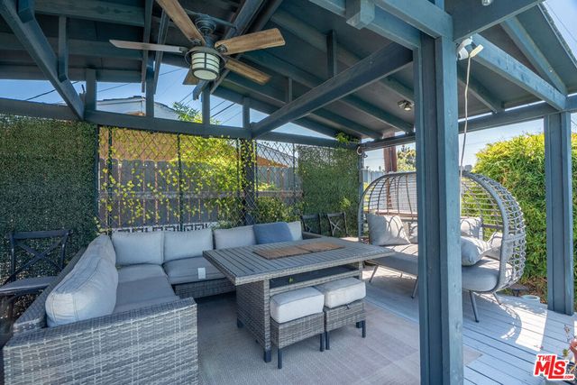 16100 Londelius Street, Los Angeles, CA 91343