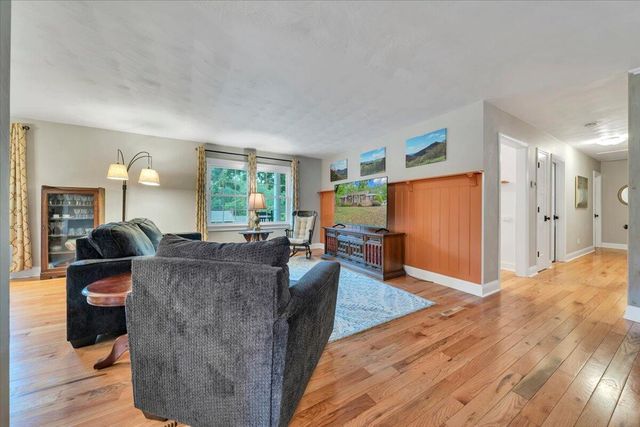 2030 Surrey LN, Roanoke, VA 24012