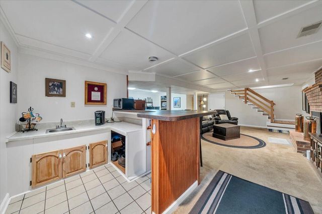 2030 Surrey LN, Roanoke, VA 24012