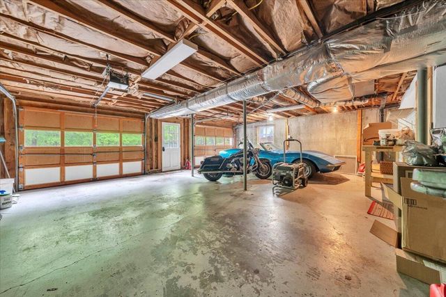 2030 Surrey LN, Roanoke, VA 24012