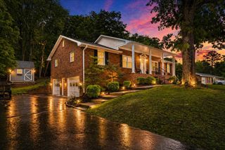 2030 Surrey LN, Roanoke, VA 24012