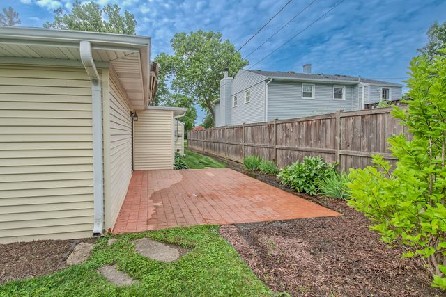 3715 Jay Lane, Rolling Meadows, IL 60008