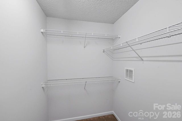 8221 Christmas Court, Charlotte, NC 28216