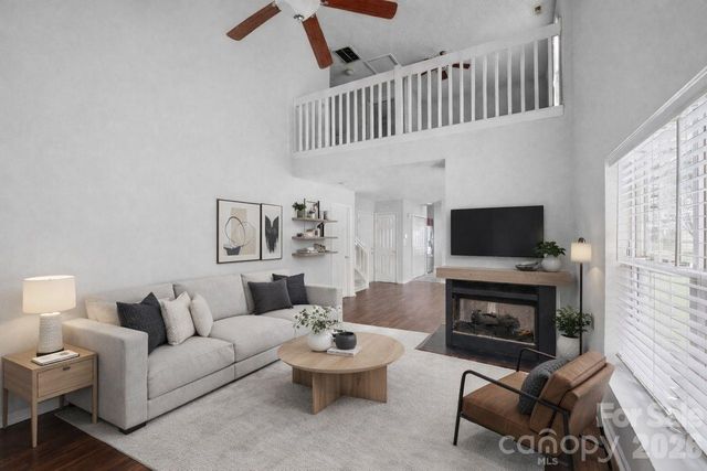 8221 Christmas Court, Charlotte, NC 28216