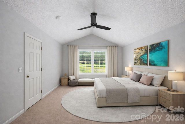 8221 Christmas Court, Charlotte, NC 28216