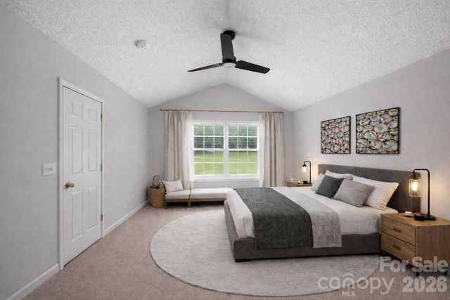 8221 Christmas Court, Charlotte, NC 28216