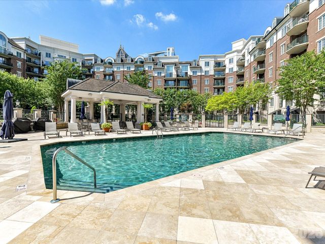 300 W 5th Street 2, Charlotte, NC 28202