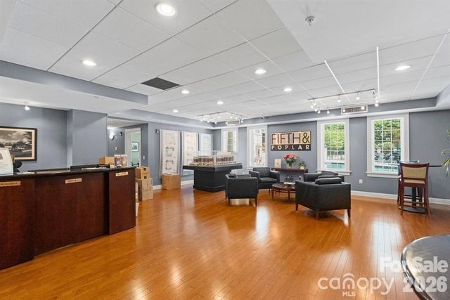 300 W 5th Street 2, Charlotte, NC 28202
