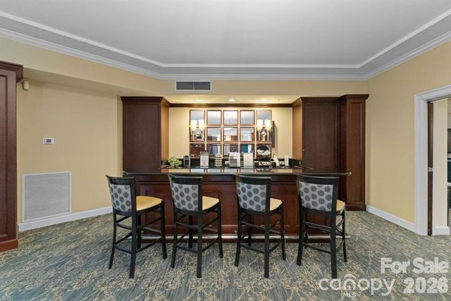 300 W 5th Street 2, Charlotte, NC 28202