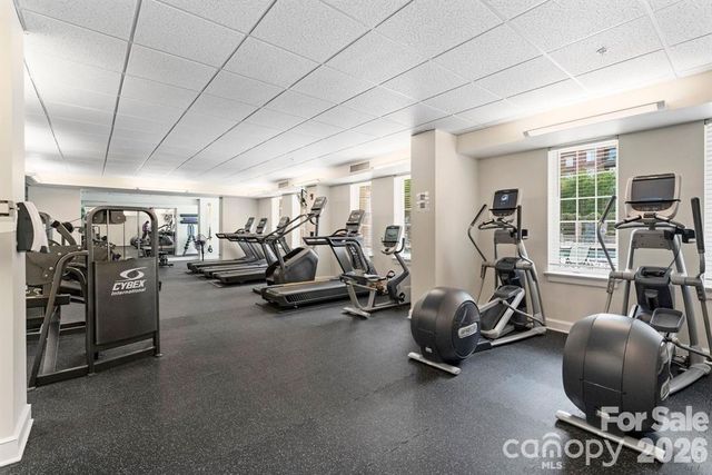 300 W 5th Street 2, Charlotte, NC 28202