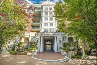 300 W 5th Street 2, Charlotte, NC 28202