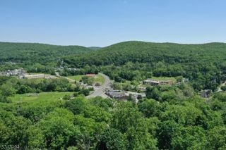 54 Scranton Parkway, Oxford Twp., NJ 07863