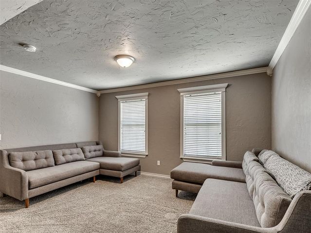 205 Alyssa Lane, Moore, OK 73160