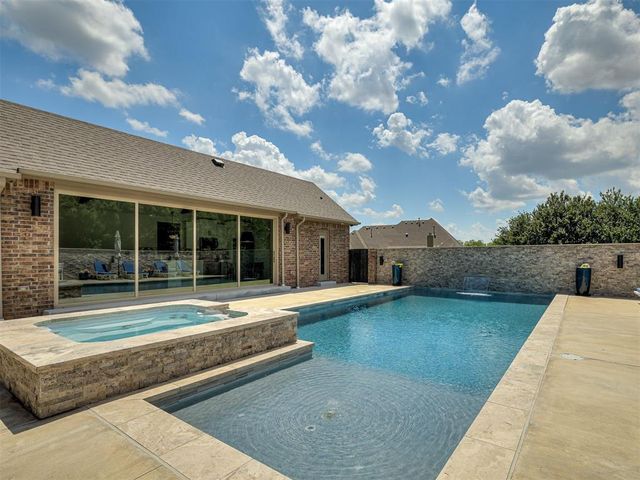 205 Alyssa Lane, Moore, OK 73160