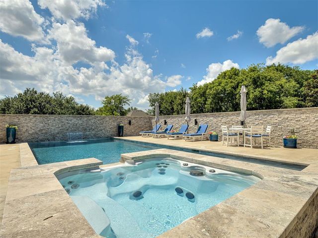 205 Alyssa Lane, Moore, OK 73160
