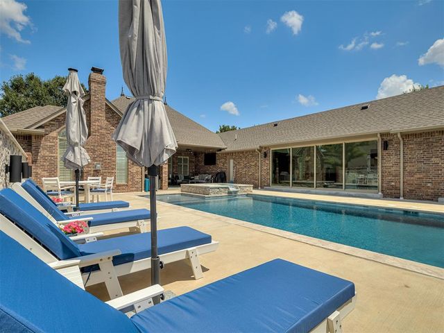 205 Alyssa Lane, Moore, OK 73160