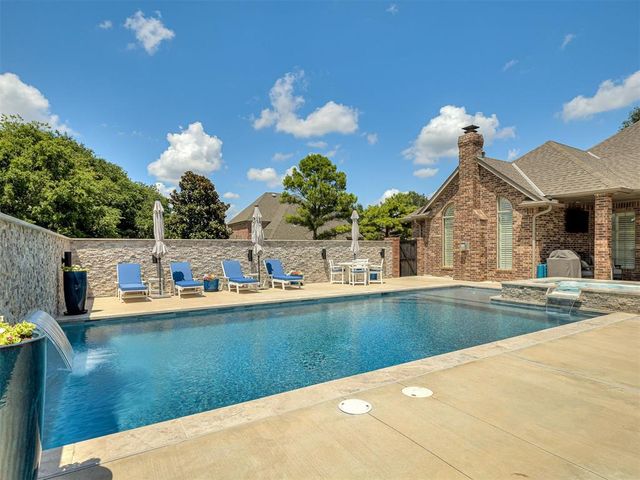 205 Alyssa Lane, Moore, OK 73160
