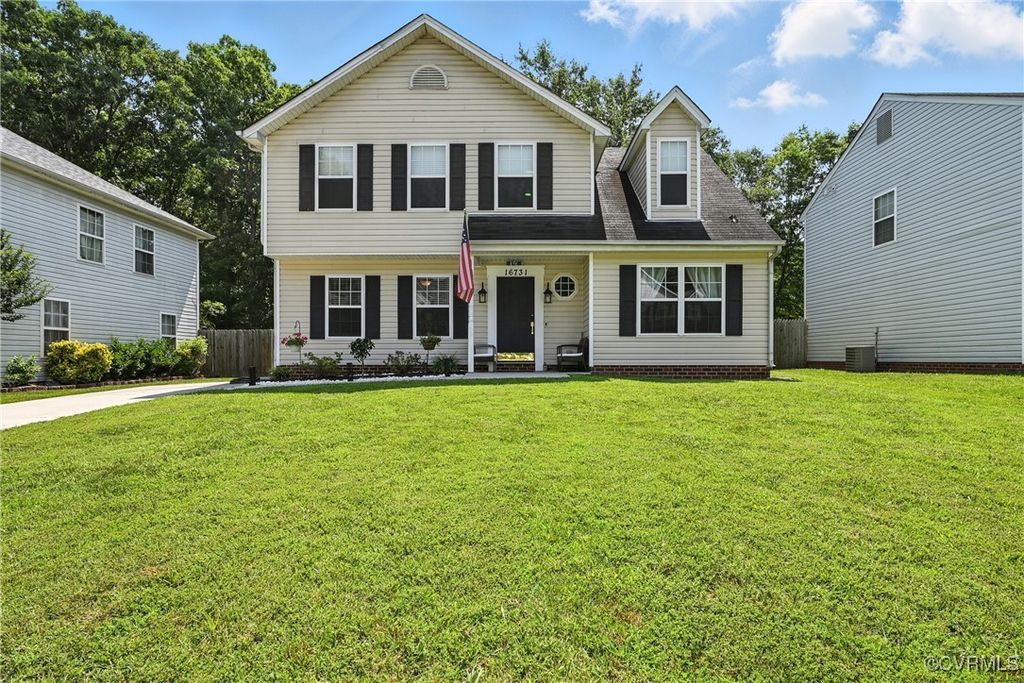 16731 Amherst Oak Ln, Chesterfield, VA 23834