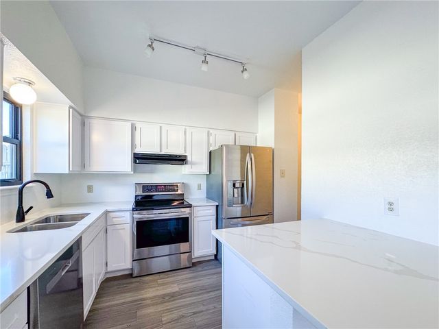 2916 Saint Joseph St D, Corpus Christi, TX 78418