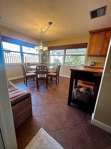 563 GERSHWIN DRIVE, Largo, FL 33771