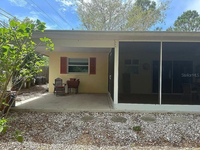563 GERSHWIN DRIVE, Largo, FL 33771