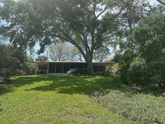 563 GERSHWIN DRIVE, Largo, FL 33771